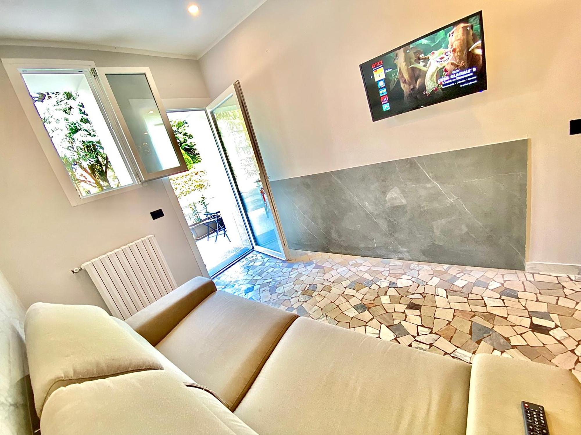 Apt Donati Home, Modernita E Comfort Con Parcheggio Gratuito Privato E Spazio Esterno Privato Cassano dʼAdda Eksteriør bilde